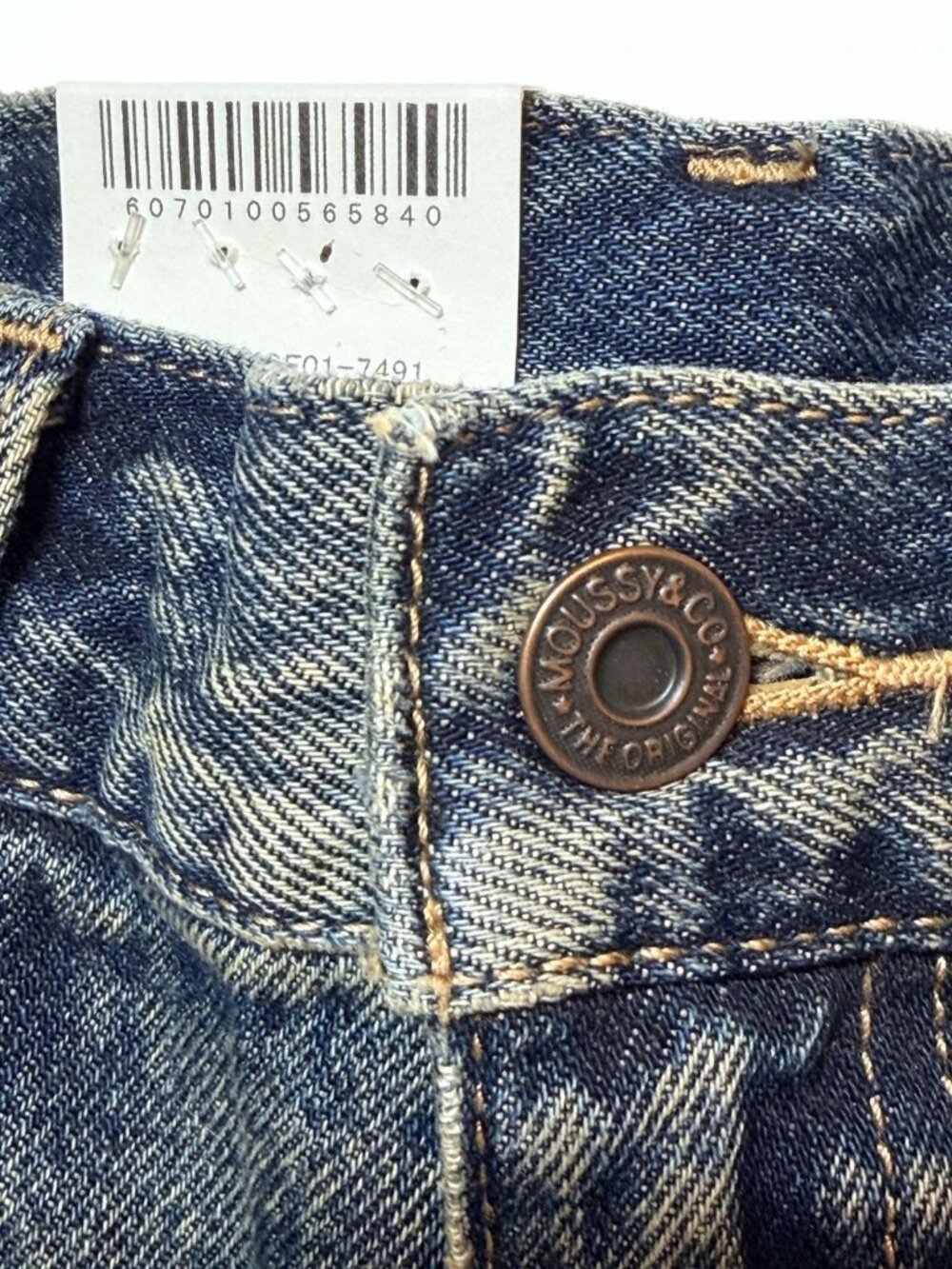 BlackEyePatch WOMEN x MOUSSY BEP Heart Denim Shorts |Dark Blue| Size 0 XS | NWT - Picture 7 of 13